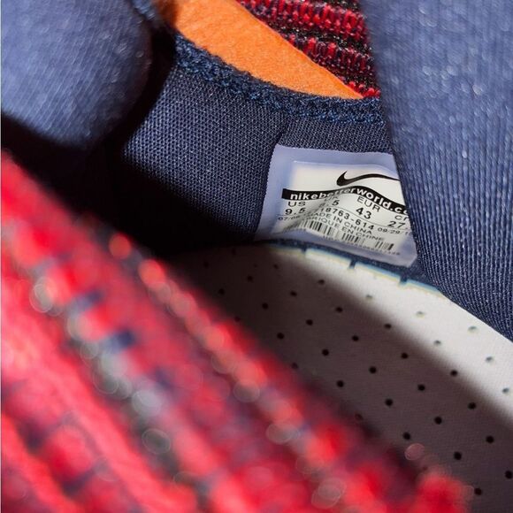 Nike Red and Black Athletic Sneakers Mens Size 9.5 - Picture 10 of 12